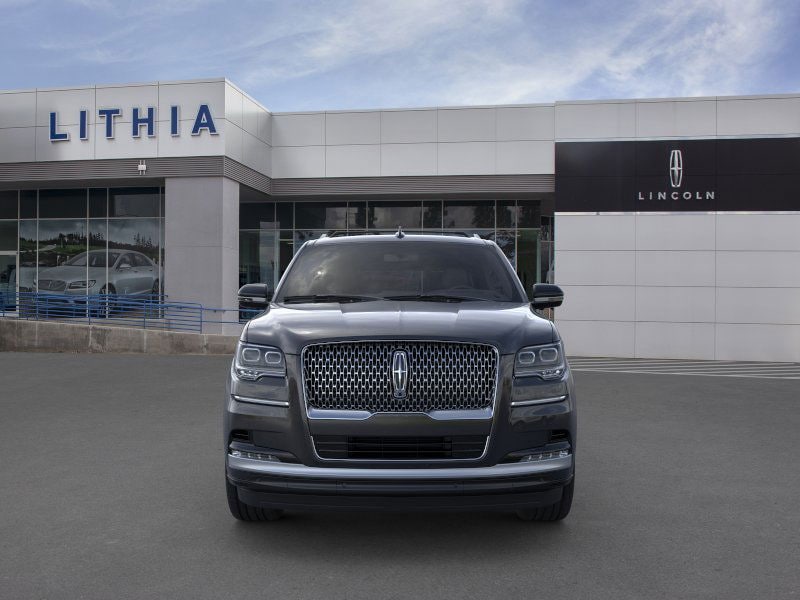 Thumbnail: 2024 Lincoln Navigator - 36