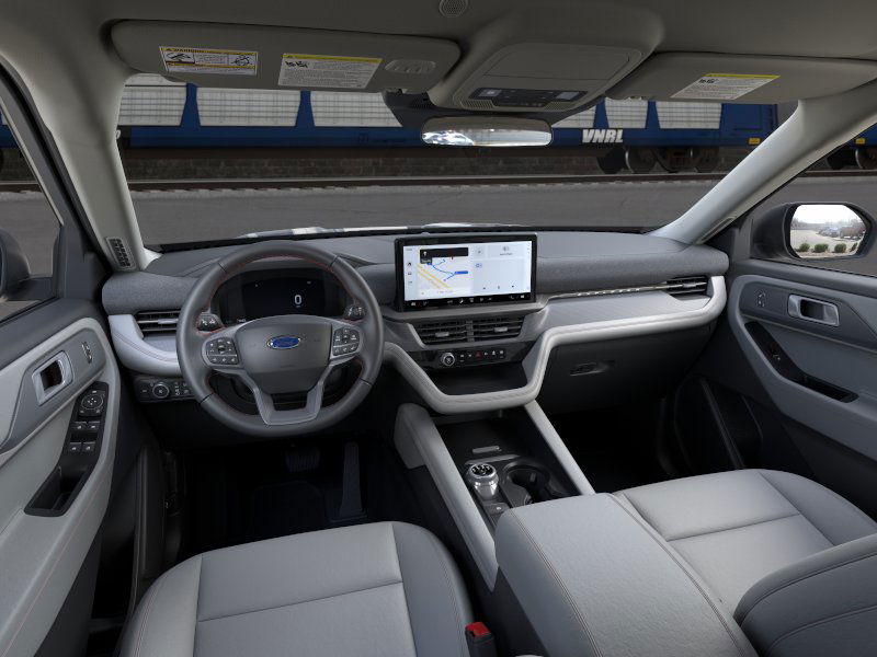 2025 Ford Explorer Active 9