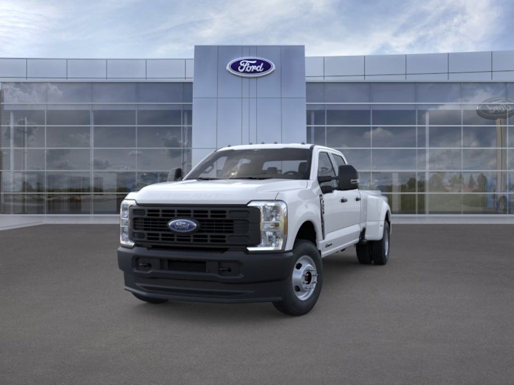 New 2026 Ford F-350 XL Truck Crew Cab