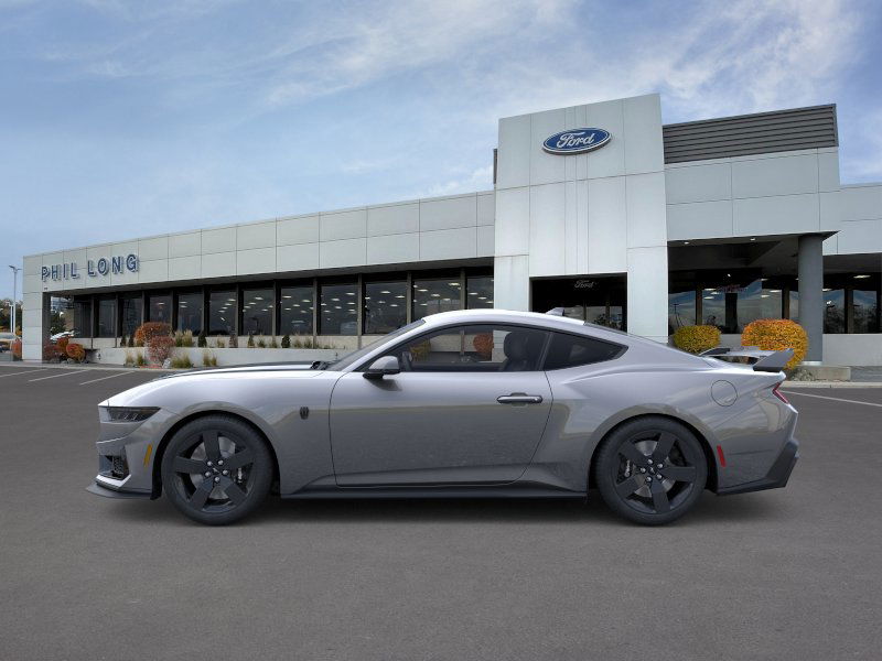 2025 Ford Mustang Dark Horse photo 3