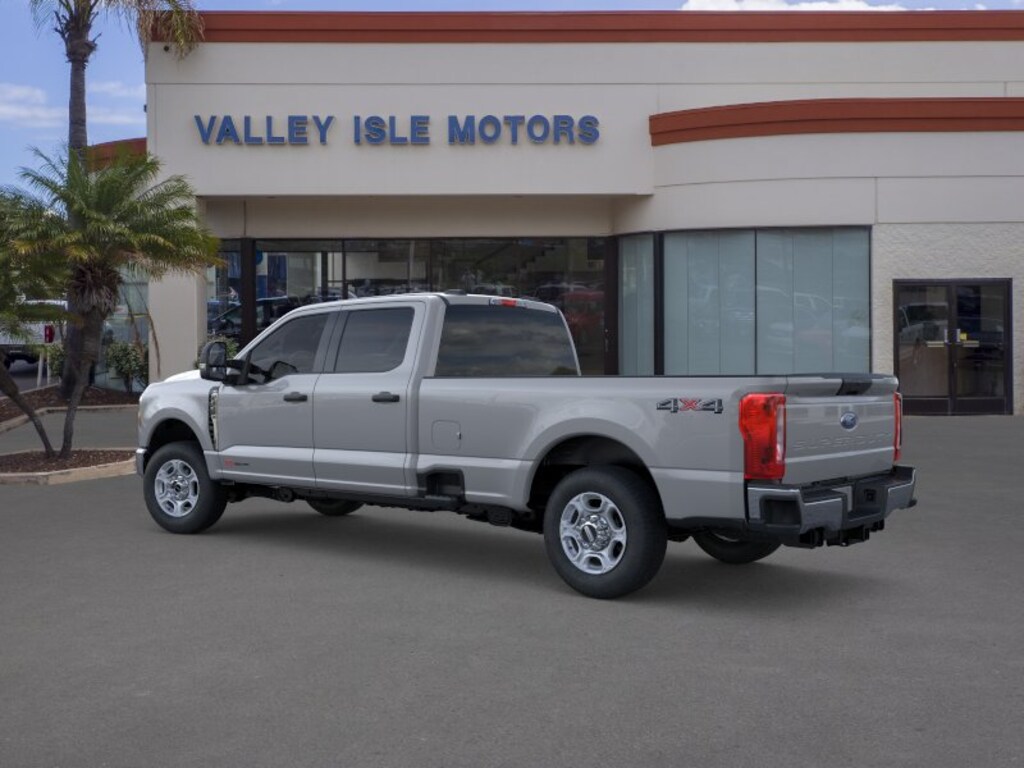 New 2026 Ford F-350 F-350 XLT Truck Crew Cab