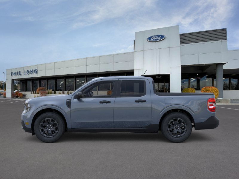 2025 Ford Maverick XLT photo 2