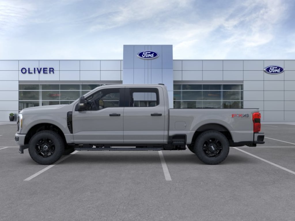 New 2026 Ford Super Duty F-350 SRW Truck Crew Cab