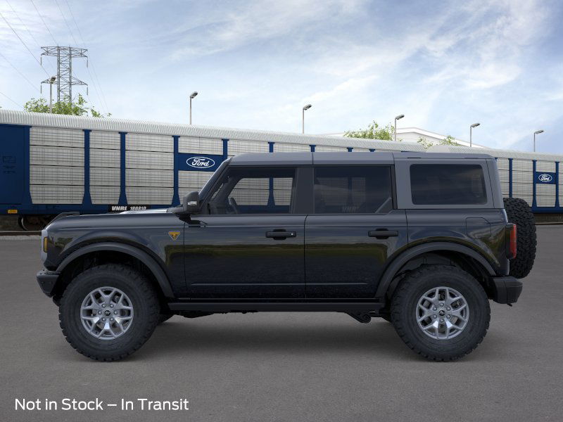 2025 Ford Bronco Badlands photo 3