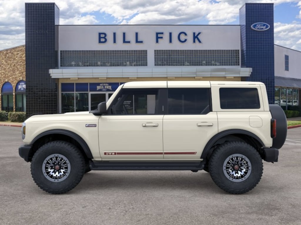New 2026 Ford Bronco Outer Banks SUV