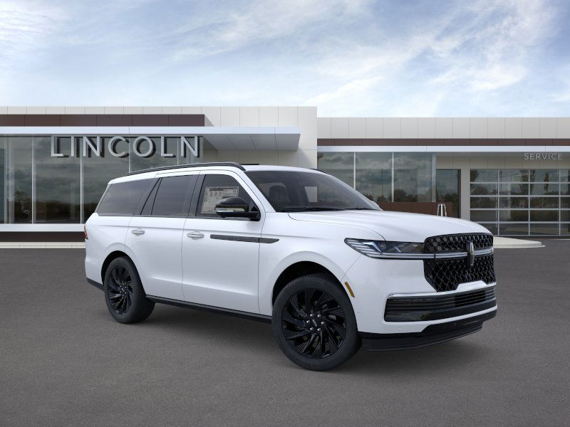 2026 Lincoln Navigator Reserve 4WD's photo
