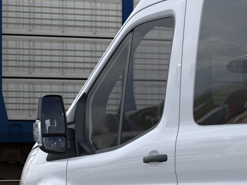 2025 Ford Econoline E-350 20