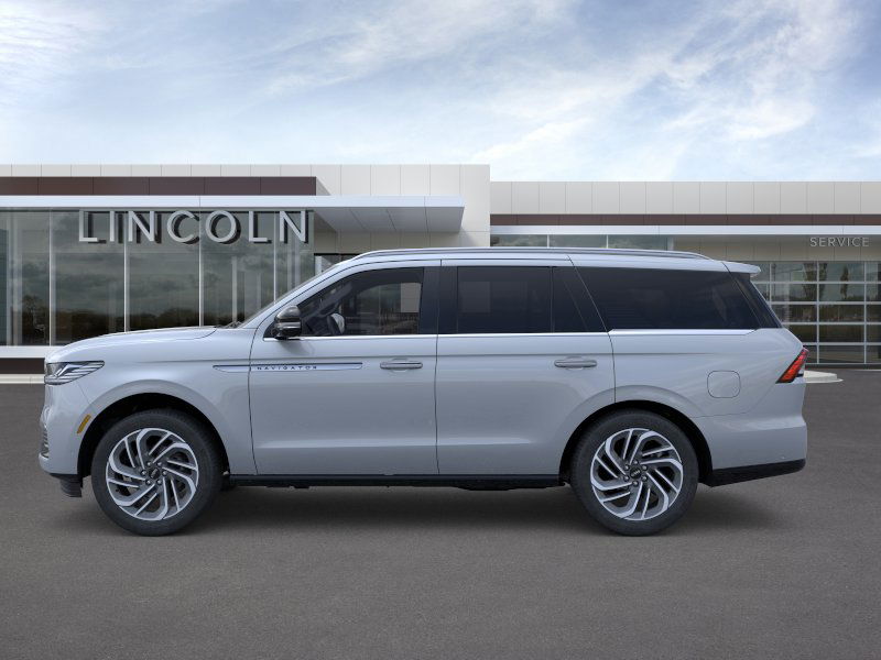 2025 Lincoln Navigator Reserve photo 3