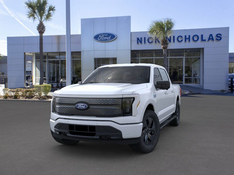 2025 Ford F-150 Lightning photo 2