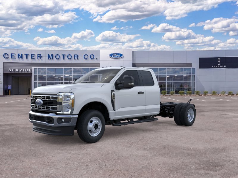 2026 Ford F-350 Super Duty Chassis Cab