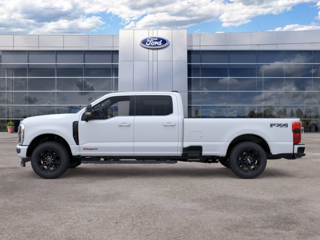 New 2026 Ford F-350 Lariat Truck Crew Cab