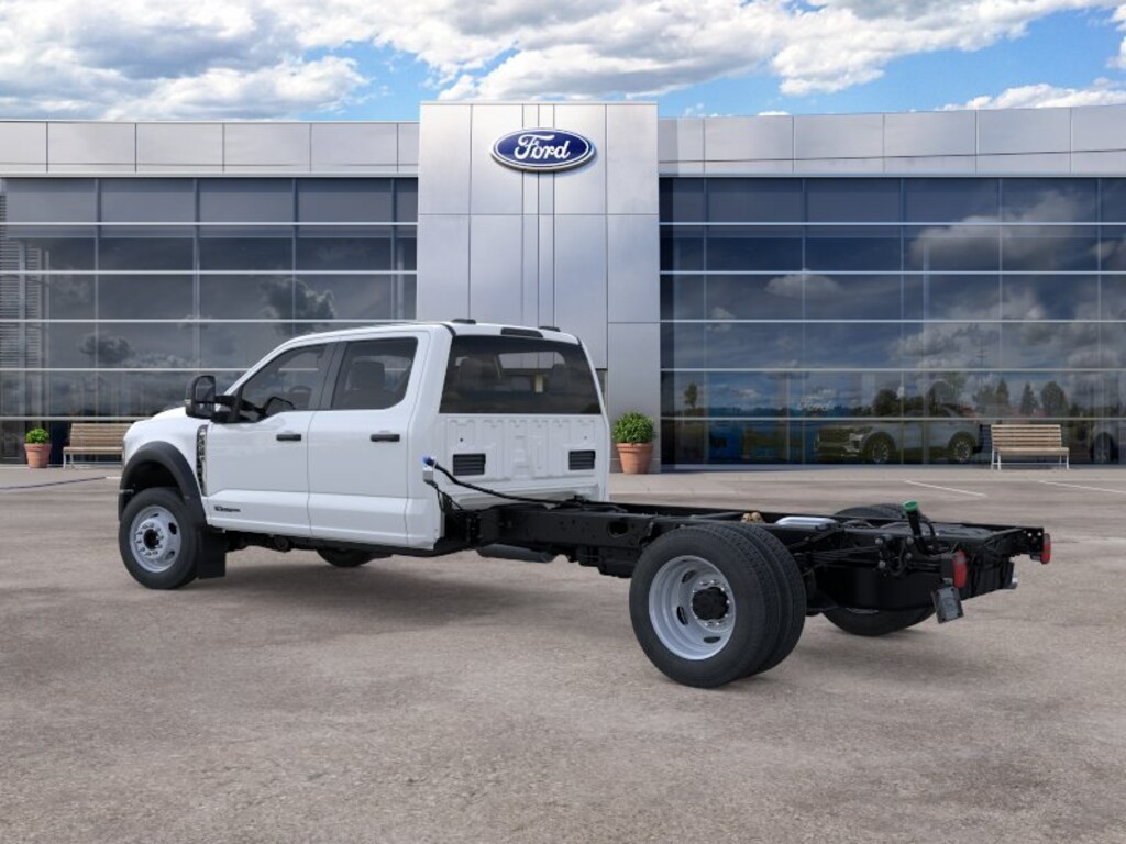 New 2026 Ford F-450 Chassis Truck Crew Cab