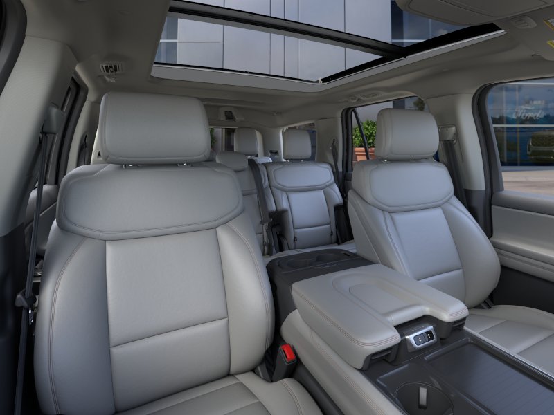 2025 Ford Expedition Active - Photo 10