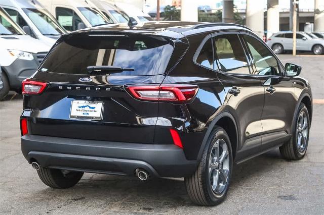 Thumbnail: 2025 Ford Escape - 36