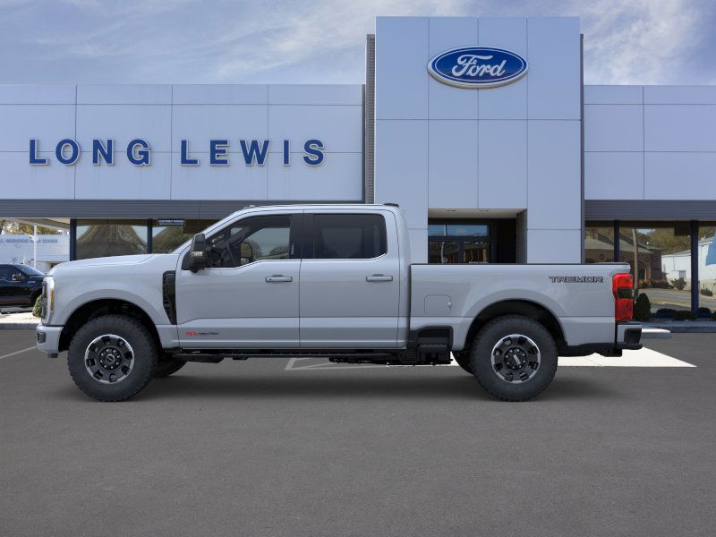 2025 Ford F-350 photo 3