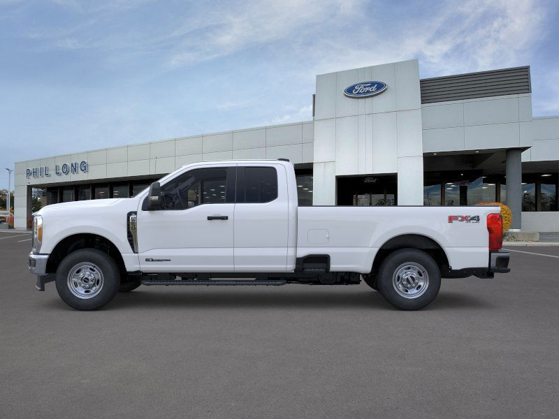 2025 Ford F-250 photo 3