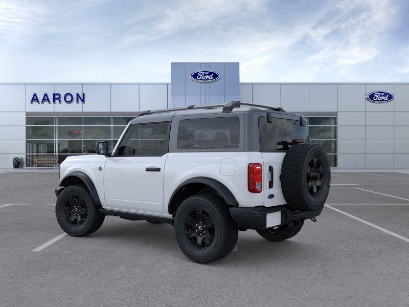 2024 Ford Bronco Black Diamond photo 4