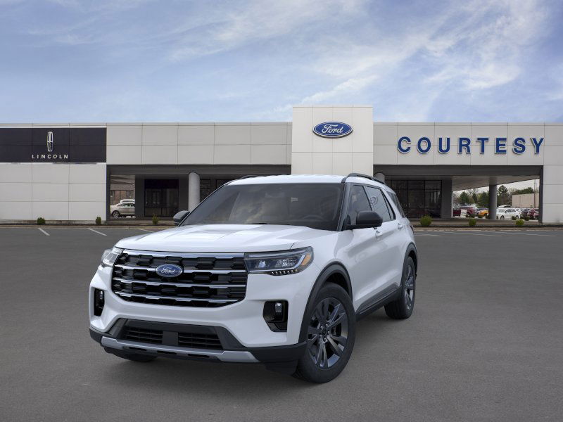 2026 Ford Explorer photo 2