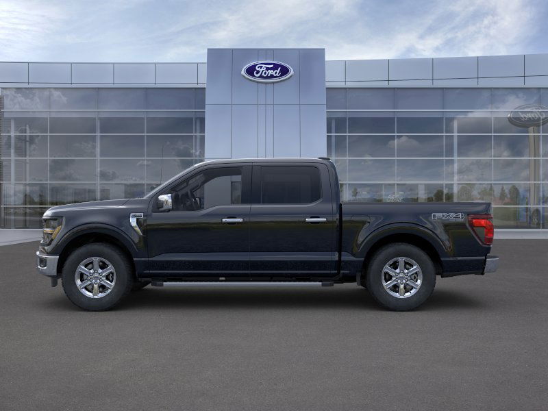 2025 Ford F-150 XLT photo 3