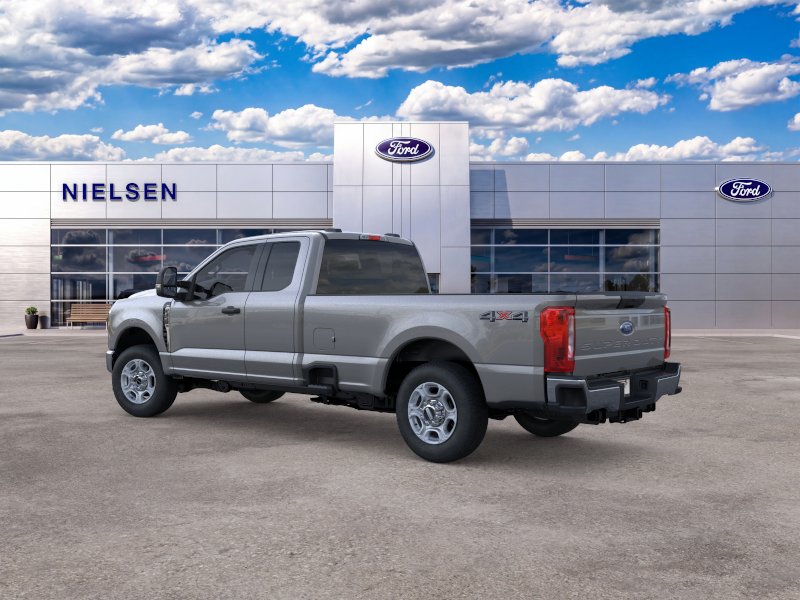2026 Ford Super Duty F-350 SRW XLT Truck Super Cab