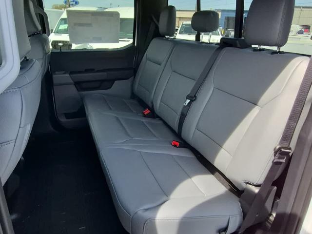 2026 Ford Super Duty F-350 SRW Chassis Cab F-350&reg; XL 4WD Crew Cab 179 WB 60 CA