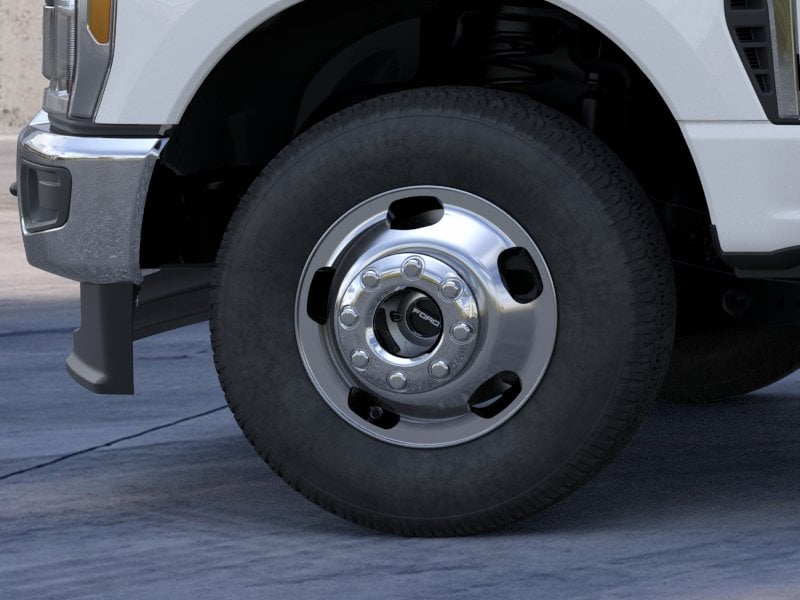 2025 Ford F-350 Super Duty Chassis Cab XL - Photo 36
