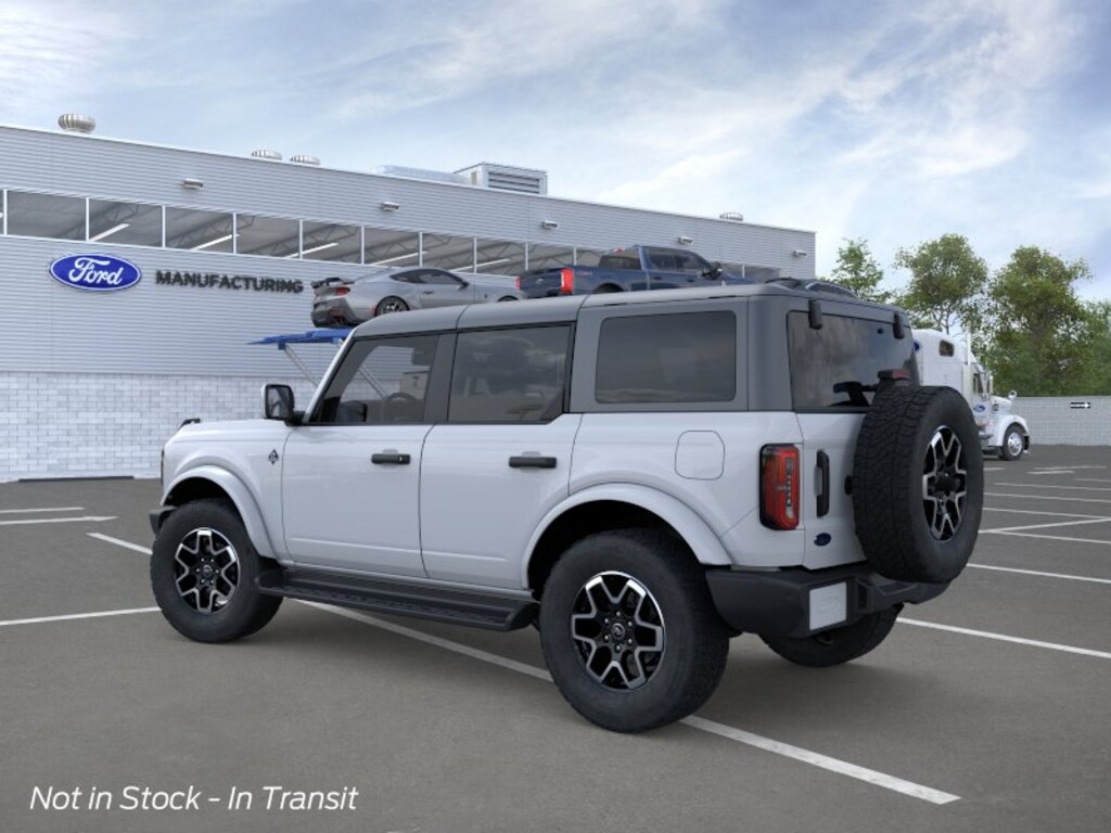New 2026 Ford Bronco Outer Banks SUV
