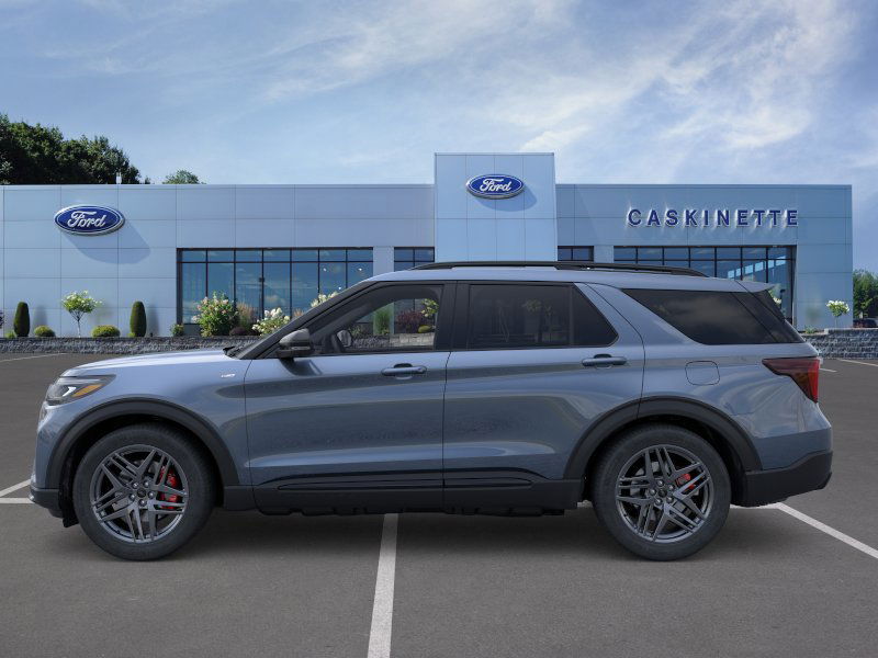 2026 Ford Explorer ST-Line photo 3