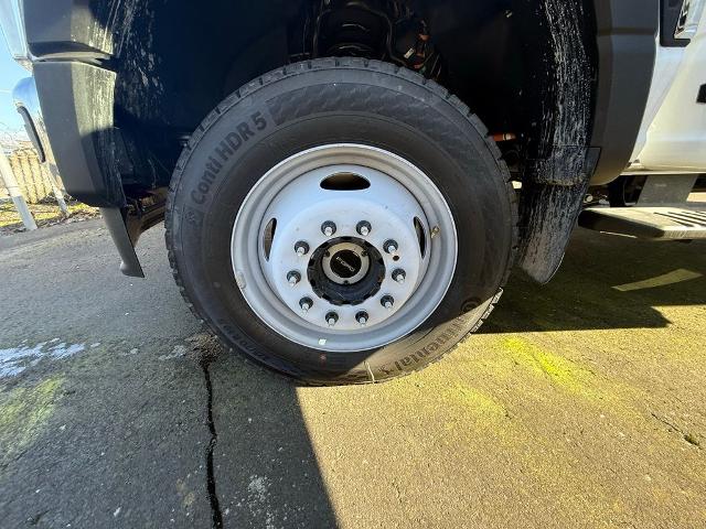 2025 Ford F-450 Super Duty Chassis Cab XL - Photo 50