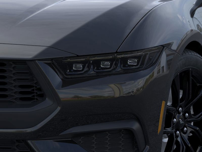 2025 Ford Mustang  18