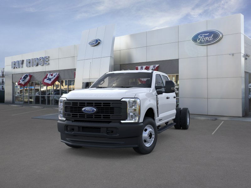 2026 Ford F-350 photo 3