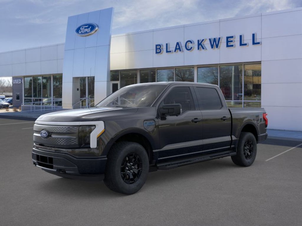 New 2025 Ford F-150 Lightning XLT TRUCK