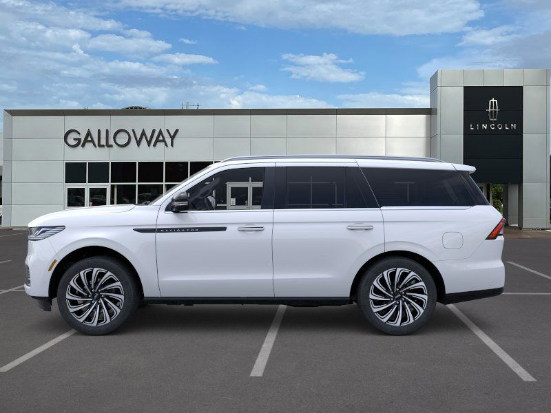 2025 Lincoln Navigator Black Label photo 3