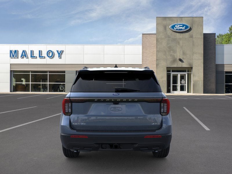 2025 Ford Explorer photo 3