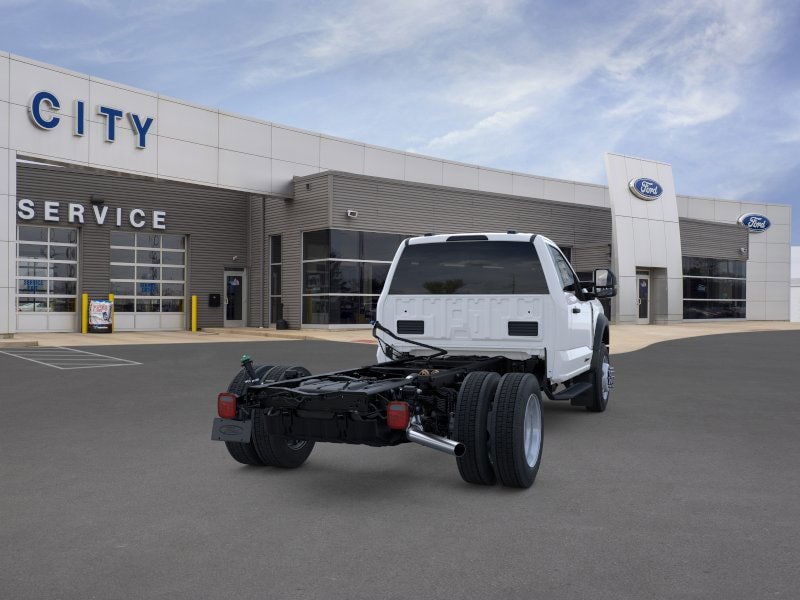 2025 Ford F-550 Super Duty Chassis Cab XL - Photo 24