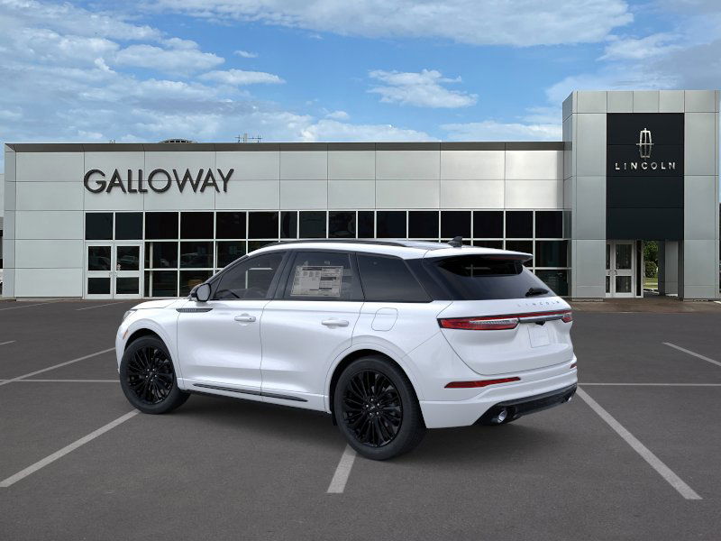 2025 Lincoln Corsair Premiere photo 4