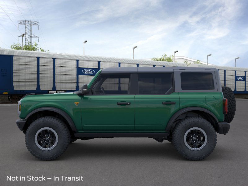 2025 Ford Bronco Badlands photo 3