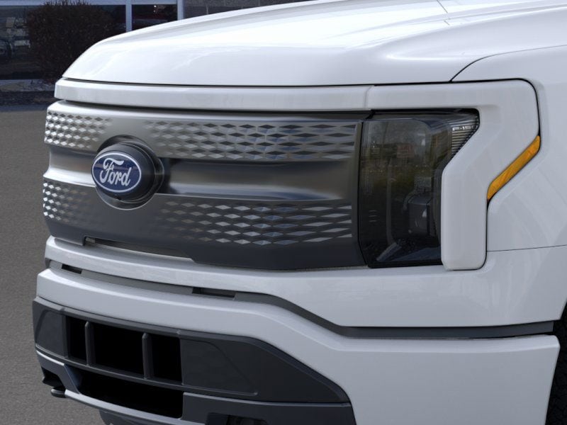 2025 Ford F-150 Lightning XLT 17