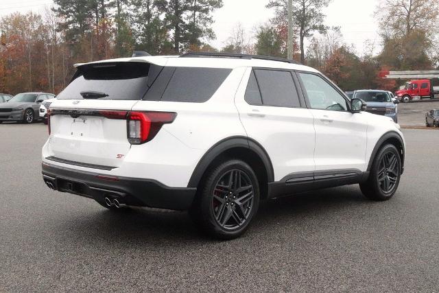2026 Ford Explorer ST - Photo 37