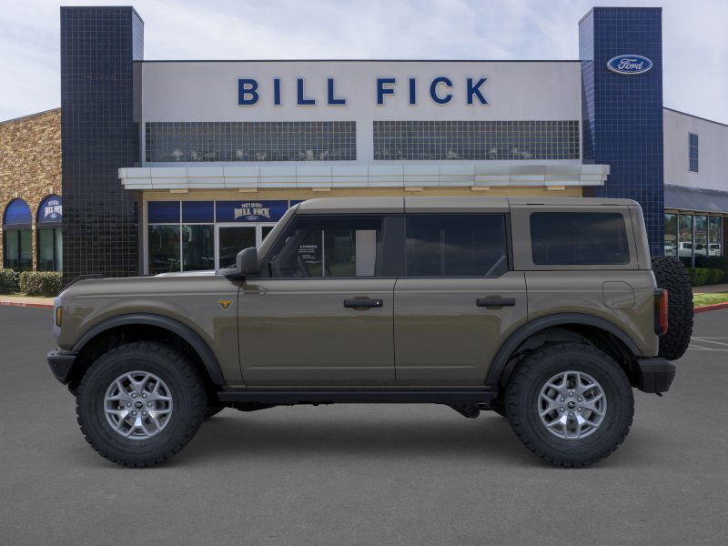 2025 Ford Bronco Badlands photo 2