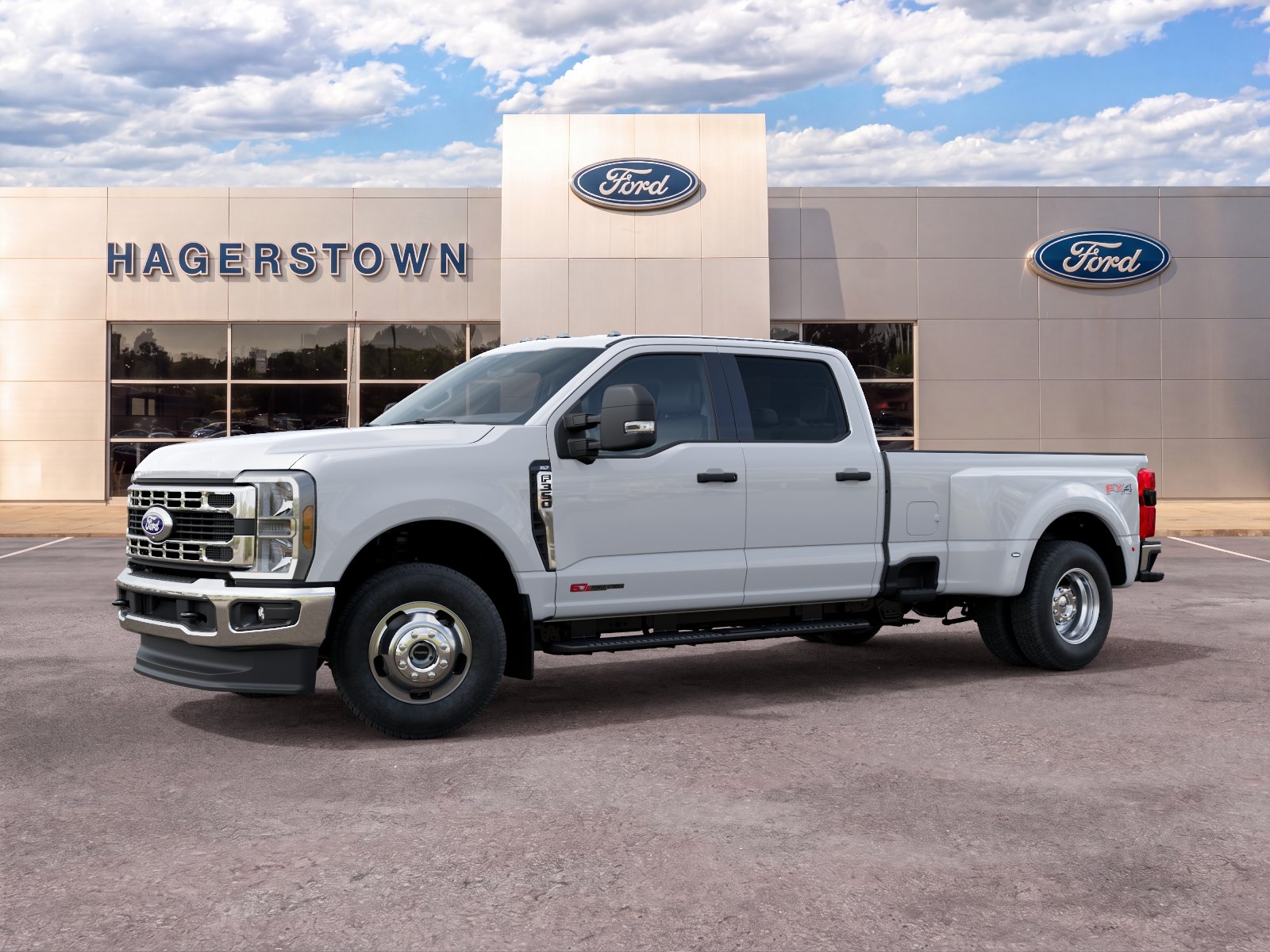 2027 Ford F-350 XLT Truck Crew Cab