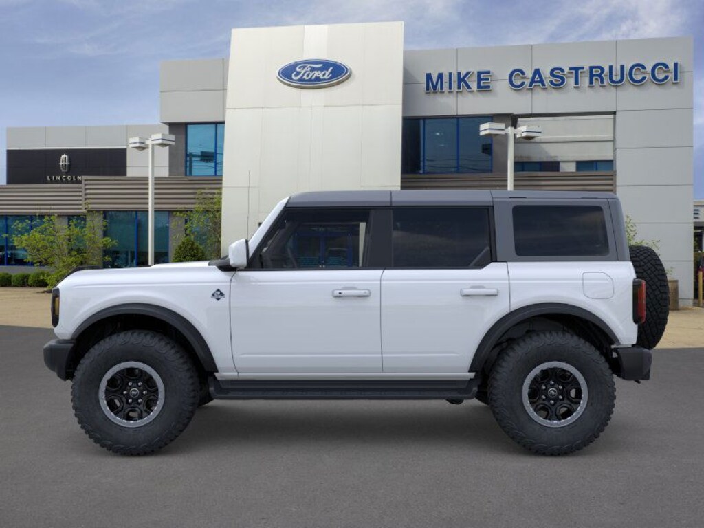 New 2025 Ford Bronco Outer Banks SUV