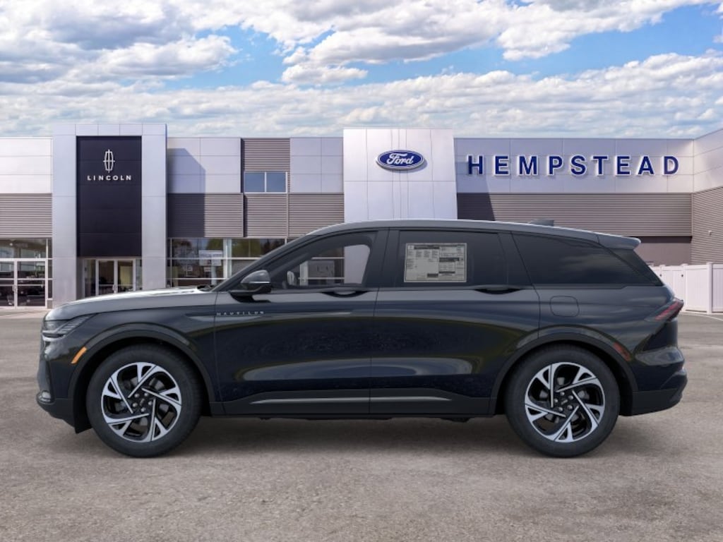 New 2026 Lincoln Nautilus Premiere SUV
