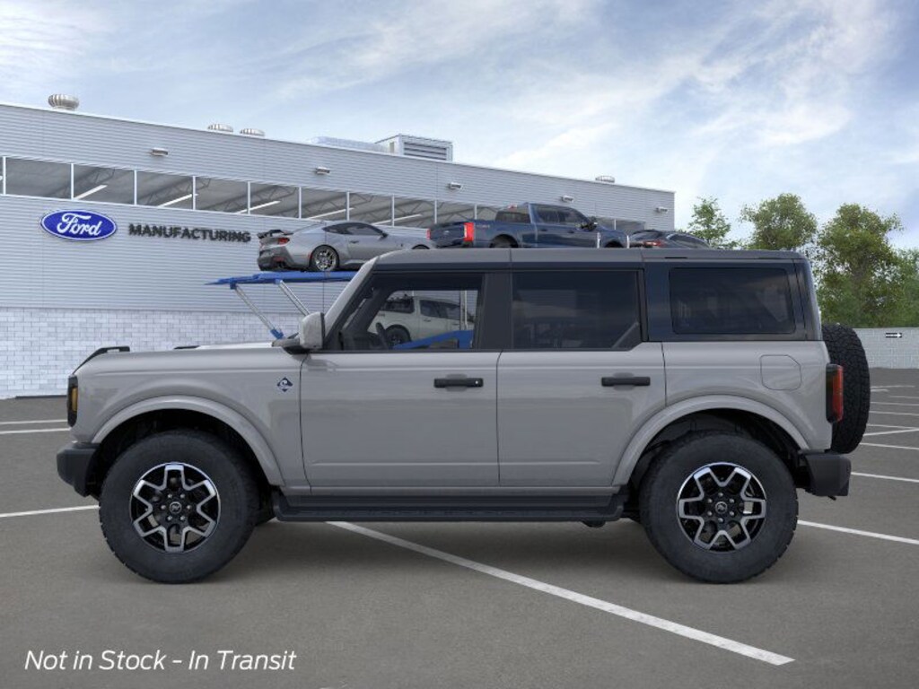 New 2026 Ford Bronco Outer Banks SUV