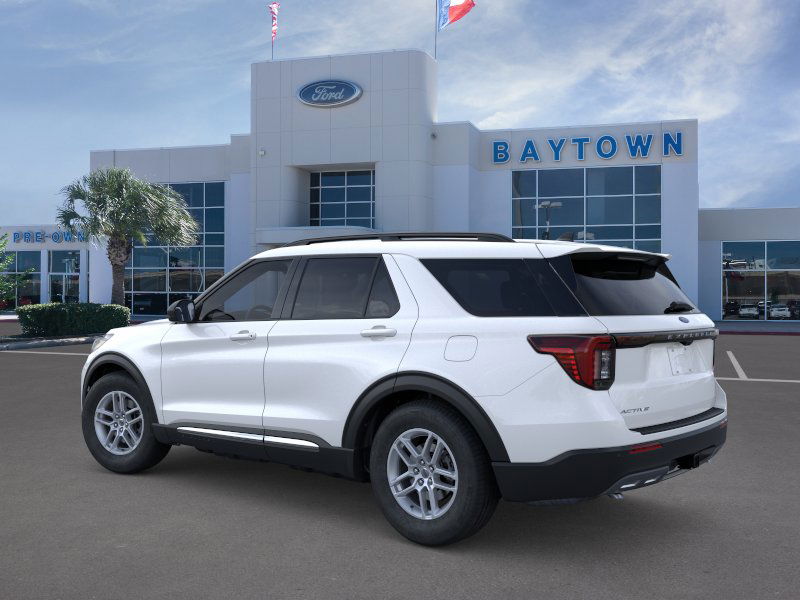 2025 Ford Explorer photo 4