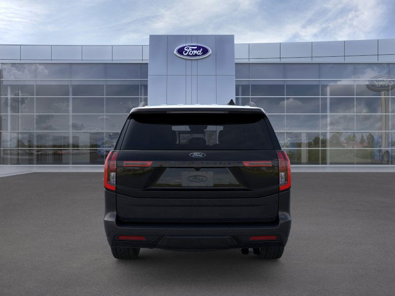 2025 Ford Expedition photo 2