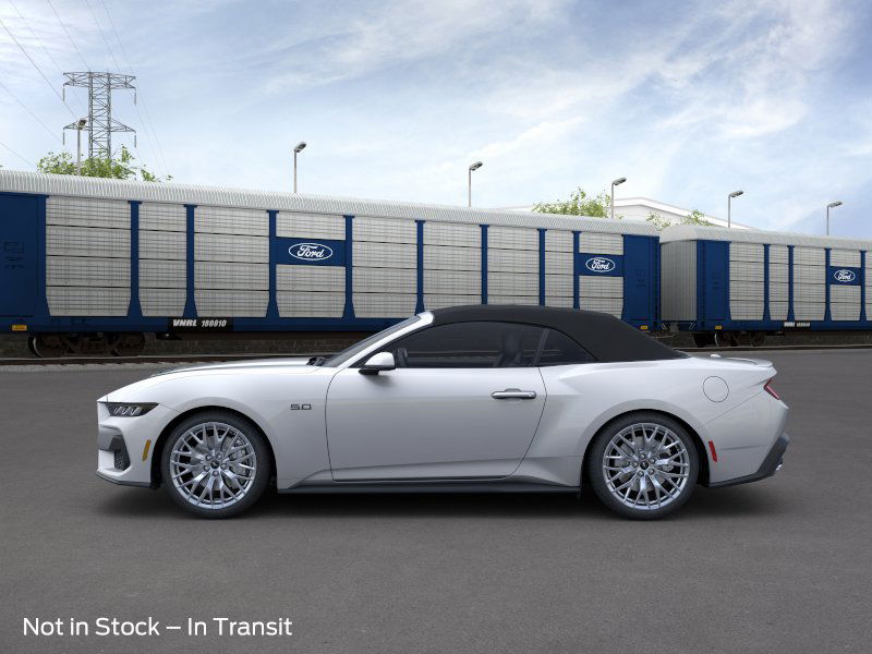 2025 Ford Mustang GT Premium Convertible photo 3