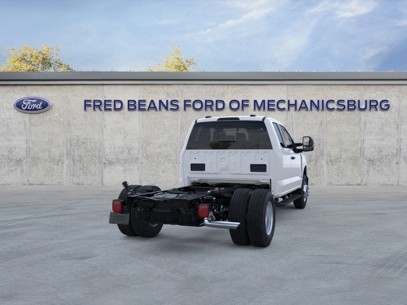 2026 Ford F-350 Super Duty Chassis Cab XL - Photo 35