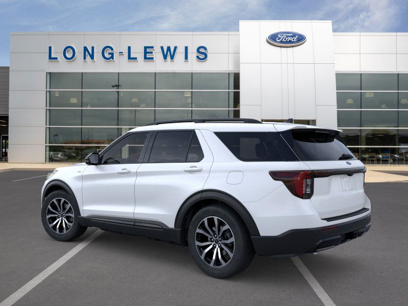 2025 Ford Explorer ST-Line photo 2