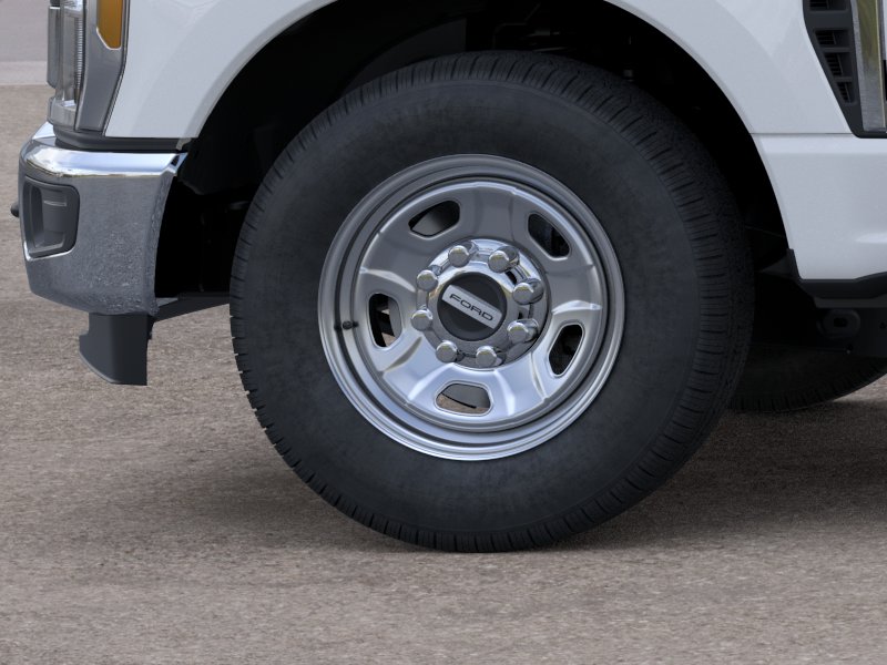 2025 Ford F-350 Super Duty Chassis Cab XL - Photo 31